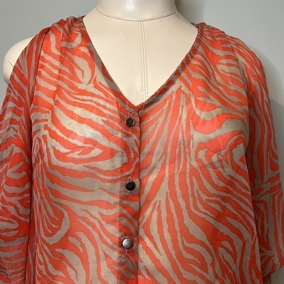 ✨HOST PICK✨ Women’s Coral & Gray Zebra Print Sheer Shirt - Picture 2 of 12